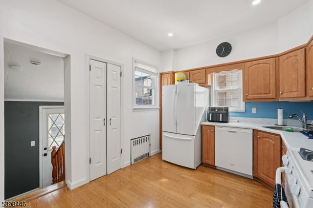 471 Harding Ave, Lyndhurst Twp., NJ 07071