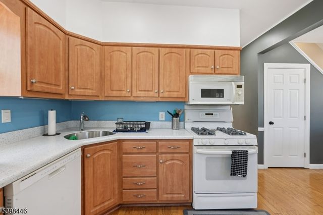 471 Harding Ave, Lyndhurst Twp., NJ 07071