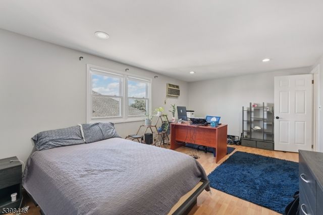 471 Harding Ave, Lyndhurst Twp., NJ 07071