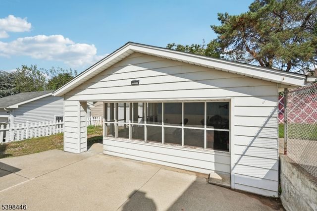 471 Harding Ave, Lyndhurst Twp., NJ 07071