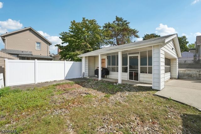 471 Harding Ave, Lyndhurst Twp., NJ 07071