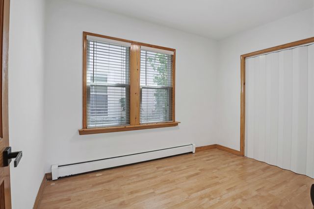 5441 S 74th Avenue, Summit, IL 60501