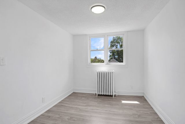 5441 S 74th Avenue, Summit, IL 60501