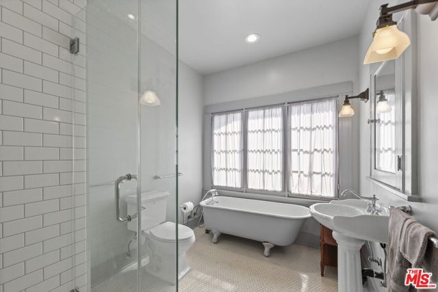 344 S Kingsley Drive, Los Angeles, CA 90020