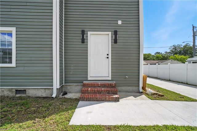 913 E Washington ST, Suffolk, VA 23434