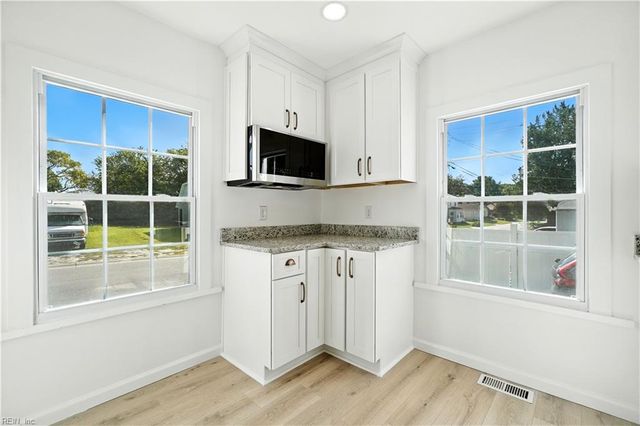 913 E Washington ST, Suffolk, VA 23434