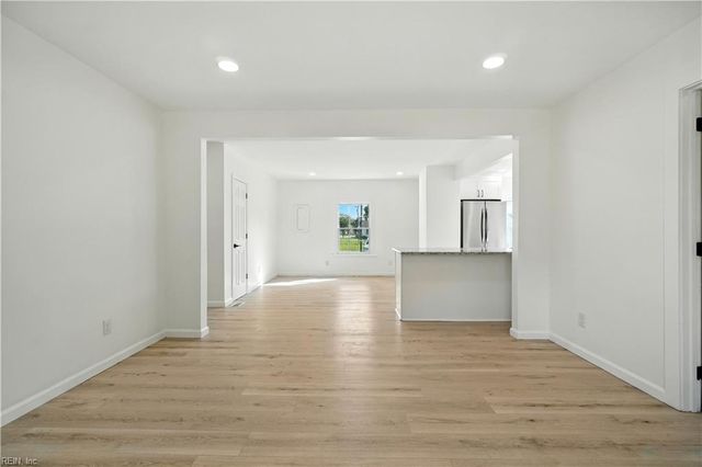 913 E Washington ST, Suffolk, VA 23434