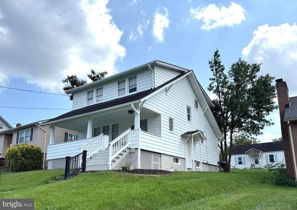 815 WOODLAND AVE, Winchester, VA 22601