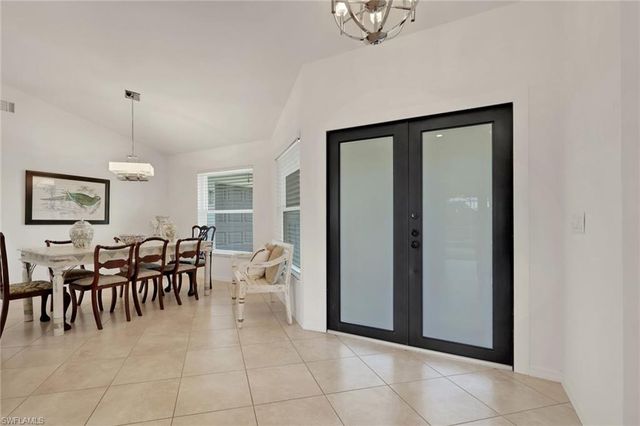 2562 SW 27th PL, Cape Coral, FL 33914