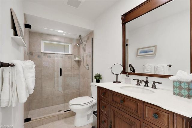 2562 SW 27th PL, Cape Coral, FL 33914