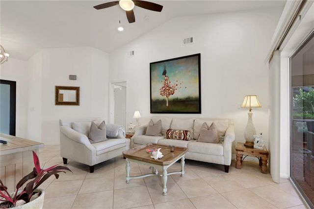 2562 SW 27th PL, Cape Coral, FL 33914