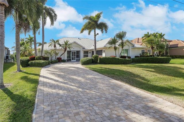 2562 SW 27th PL, Cape Coral, FL 33914