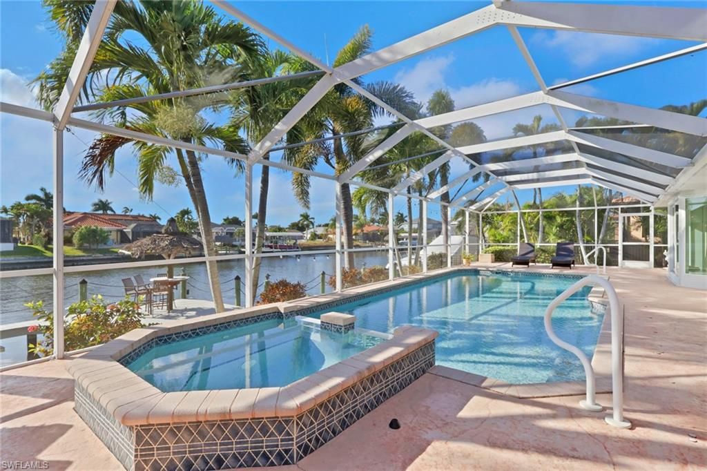 2562 SW 27th PL, Cape Coral, FL 33914