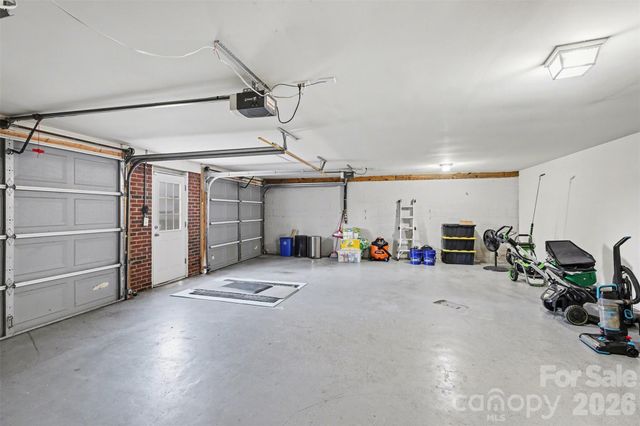 109 Arden Court, Mount Holly, NC 28120