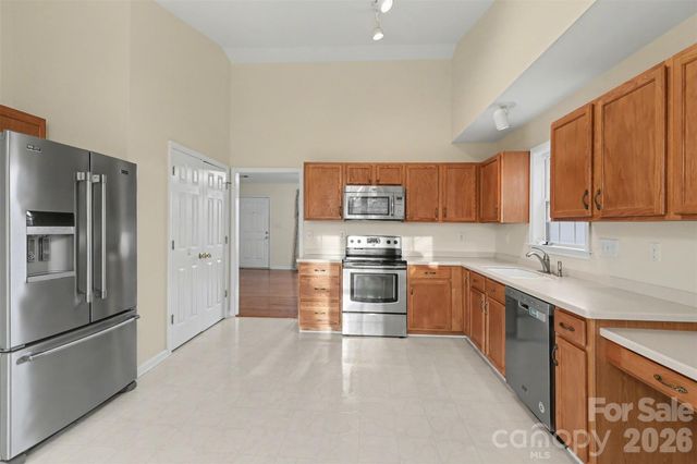 109 Arden Court, Mount Holly, NC 28120