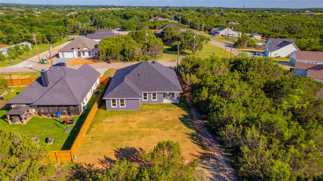 2825 Steepleridge Circle, Granbury, TX 76048
