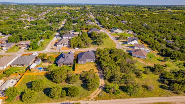 2825 Steepleridge Circle, Granbury, TX 76048