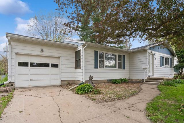 914 Loretta Avenue, Waterloo, IA 50702