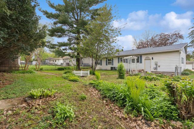 914 Loretta Avenue, Waterloo, IA 50702