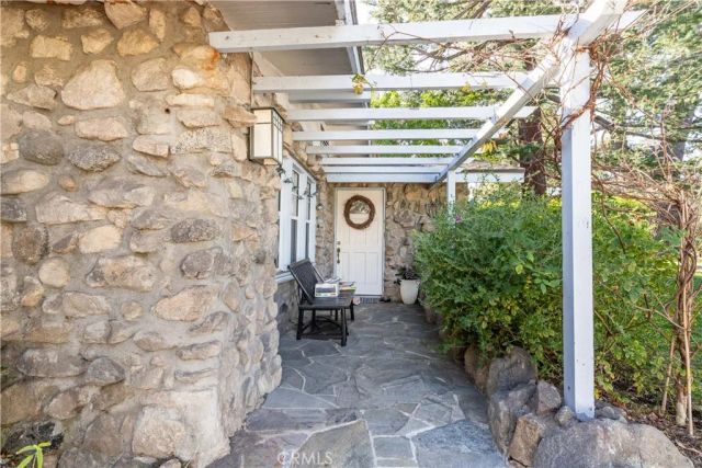 2123 Crescent, Montrose, CA 91020