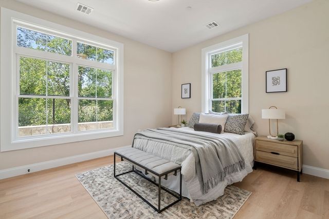 7 Cross St 201, Wilmington, MA 01887