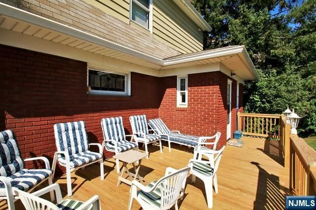 333 Henry Street, Hasbrouck Heights, NJ 07604