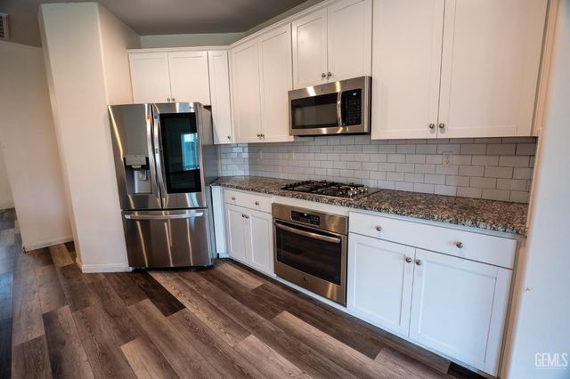 6518 Bangor Place, Bakersfield, CA 93313