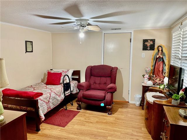 2504 Goliad St, Corpus Christi, TX 78405