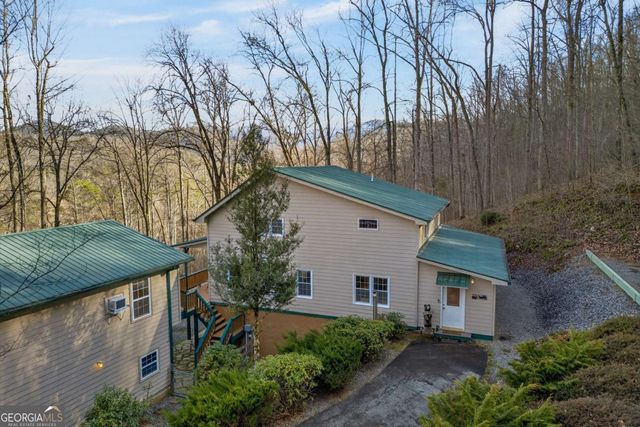 317 Collins Creek Road, Hiawassee, GA 30546
