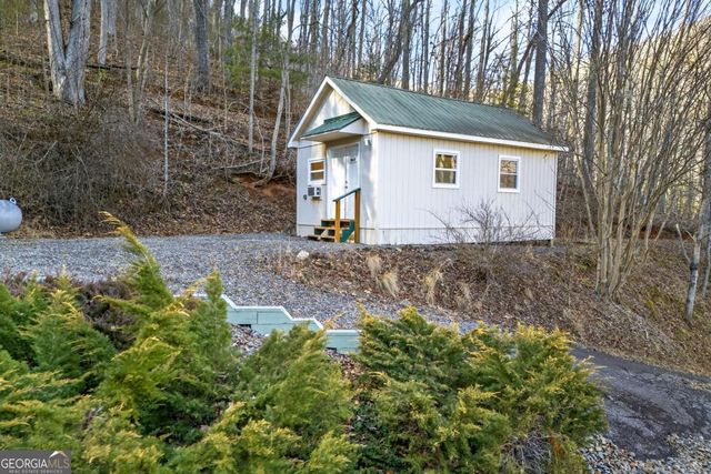 317 Collins Creek Road, Hiawassee, GA 30546