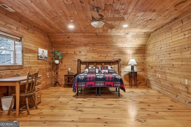 317 Collins Creek Road, Hiawassee, GA 30546