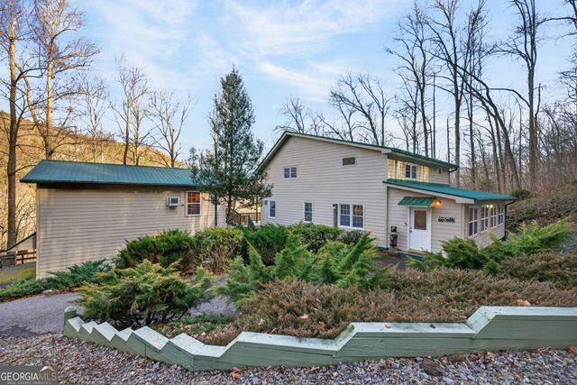 317 Collins Creek Road, Hiawassee, GA 30546