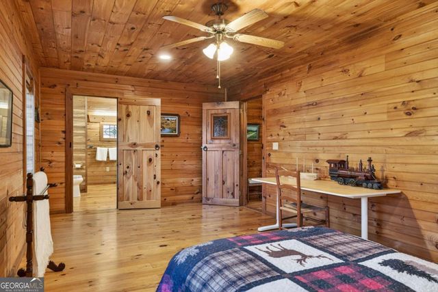 317 Collins Creek Road, Hiawassee, GA 30546