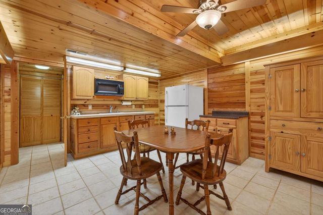 317 Collins Creek Road, Hiawassee, GA 30546