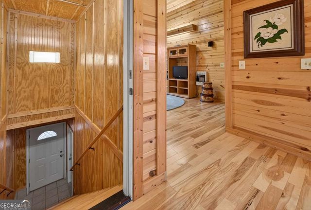 317 Collins Creek Road, Hiawassee, GA 30546