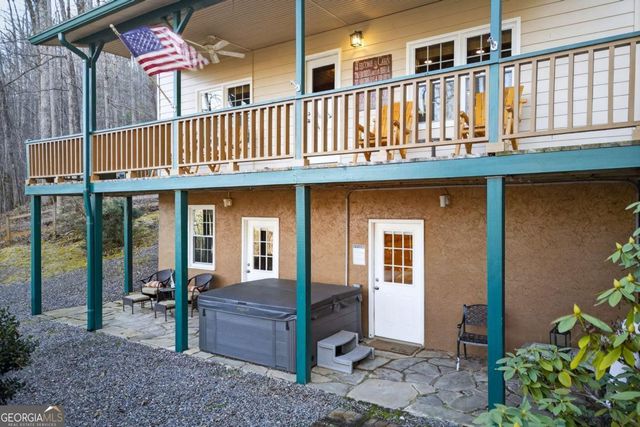 317 Collins Creek Road, Hiawassee, GA 30546