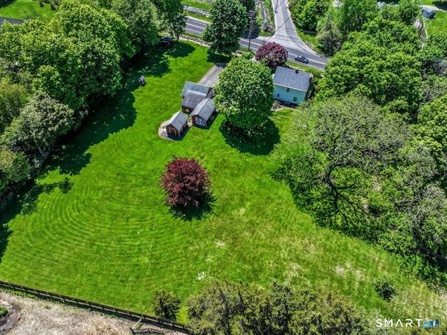 199 Berkshire Road, Newtown, CT 06482