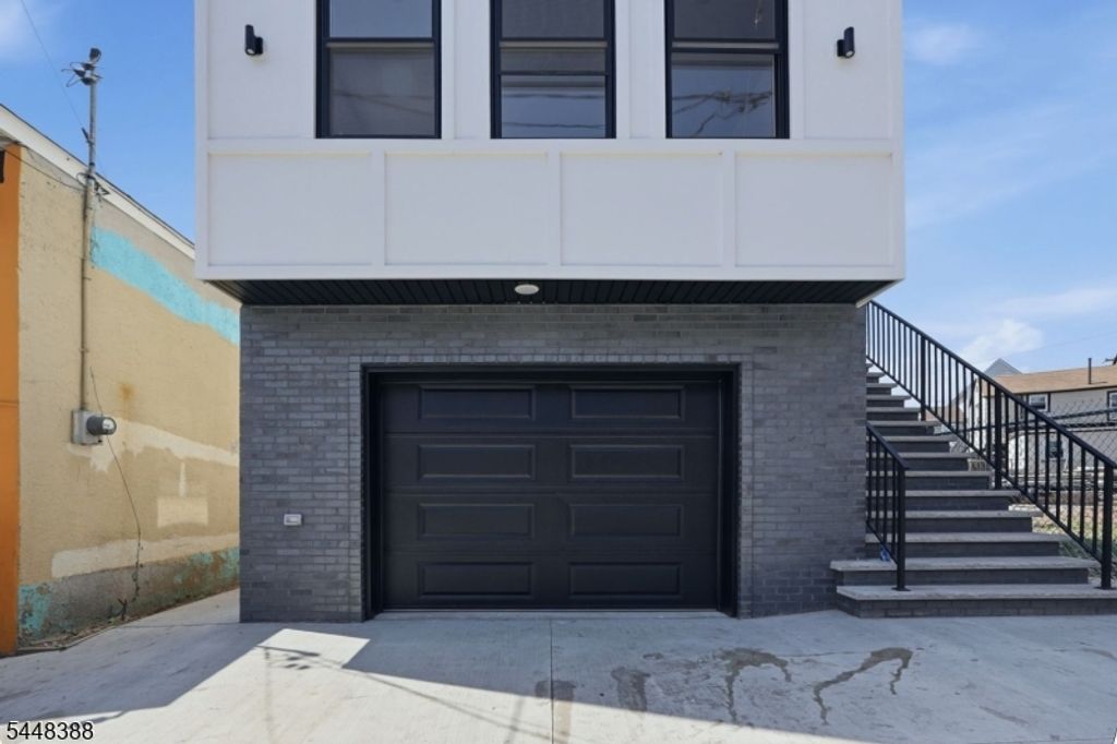 54 Pennsylvania Ave, Newark City, NJ 07114 — photo 2