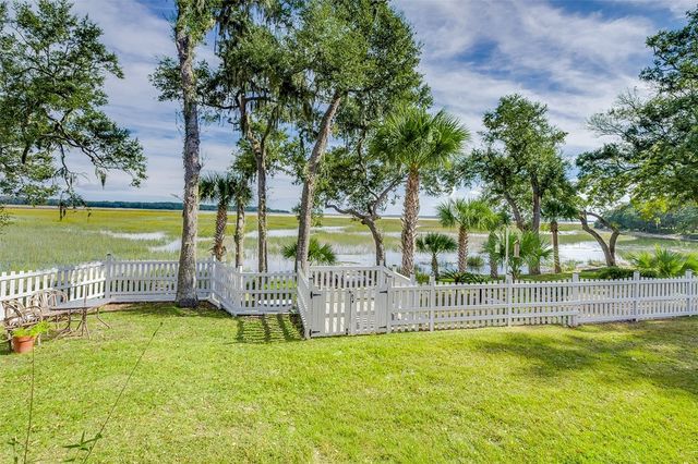 2251 Sutherland Bluff Drive NE, Townsend, GA 31331