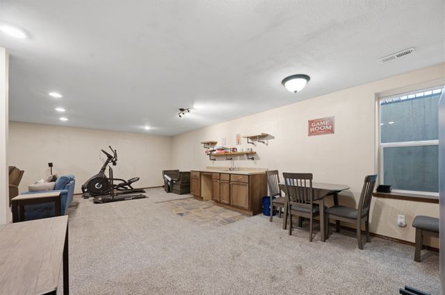 1535 N Kentucky Ln, Wichita, KS 67235