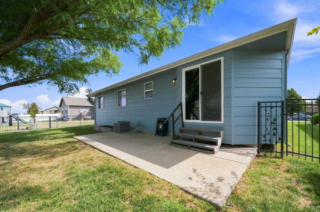 1535 N Kentucky Ln, Wichita, KS 67235