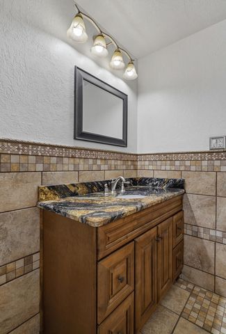 2949 Wisconsin Street NE, Albuquerque, NM 87110