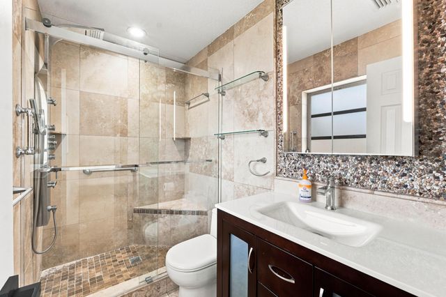 3310 NW 90th Avenue S, Coral Springs, FL 33065