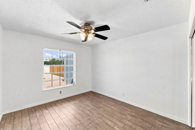 3310 NW 90th Avenue S, Coral Springs, FL 33065
