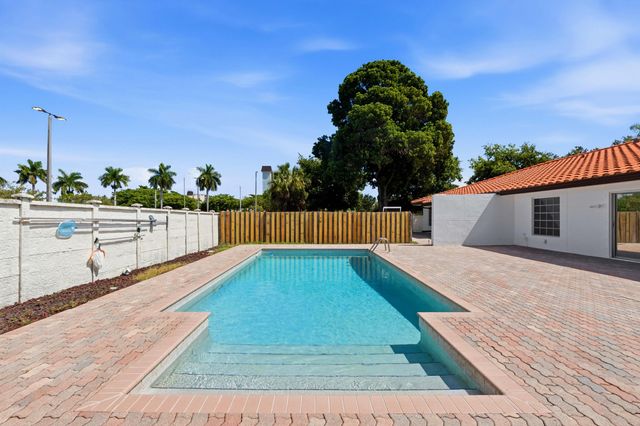 3310 NW 90th Avenue S, Coral Springs, FL 33065