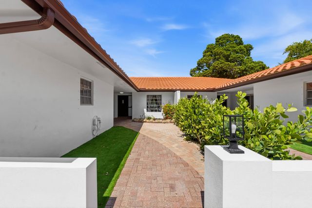 3310 NW 90th Avenue S, Coral Springs, FL 33065