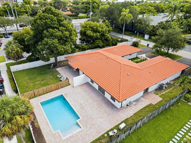 3310 NW 90th Avenue S, Coral Springs, FL 33065