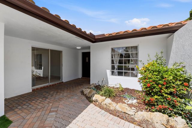 3310 NW 90th Avenue S, Coral Springs, FL 33065