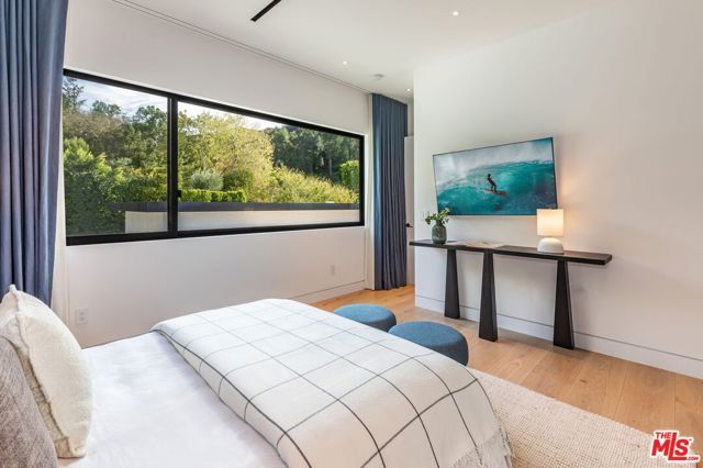 9455 Eden Drive, Beverly Hills, CA 90210