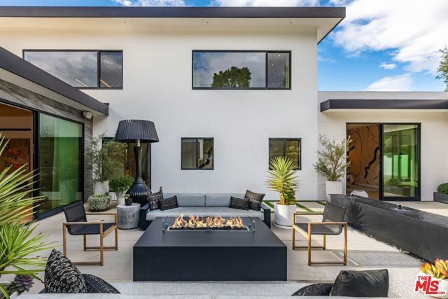 9455 Eden Drive, Beverly Hills, CA 90210